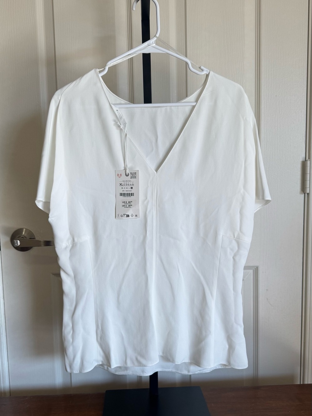 Zara Women's White Short-Sleeve Round-Neck Top - Picture 2 of 6